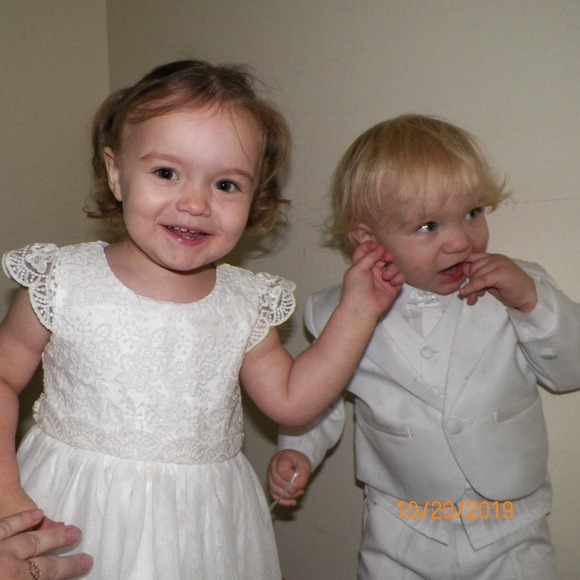 Meet your Posher, Debbie - Picture 1 of 1